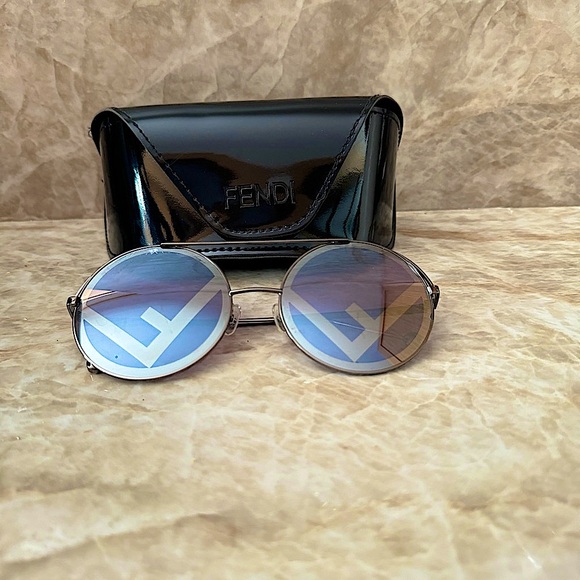 Authentic Fendi Logo Sunglasses round - Picture 6 of 12